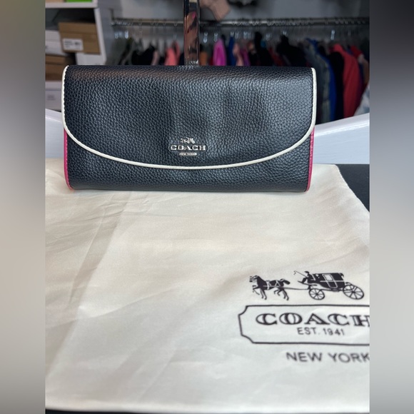 COACH wallet - Picture 1 of 12